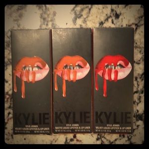 Kylie Jenner Liquid Lipstick & Liner